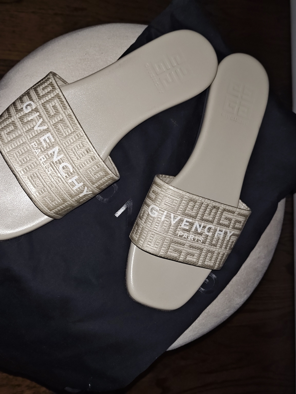 Givenchy Cream Logo Slide Sandals - Women's